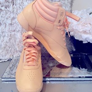 Reebok- Freestyle Hightop